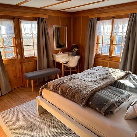 Bambi Lodge Ferienwohnung Auf Knapp 1400 M Nahe Arosa Peist Luaran gambar