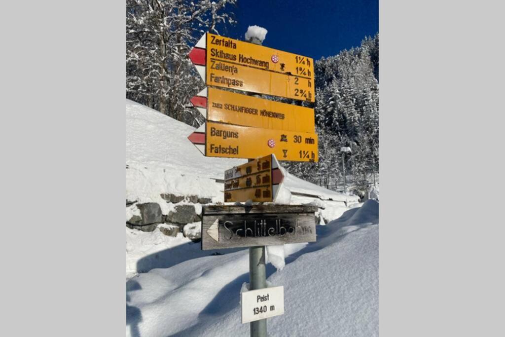 Bambi Lodge Ferienwohnung Auf Knapp 1400 M Nahe Arosa Peist Luaran gambar