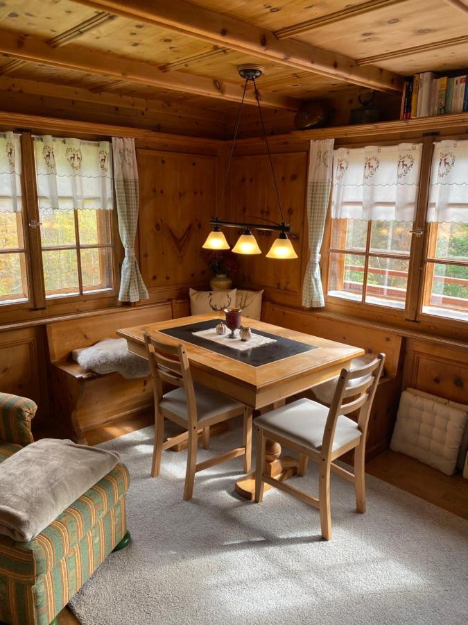 Bambi Lodge Ferienwohnung Auf Knapp 1400 M Nahe Arosa Peist Luaran gambar