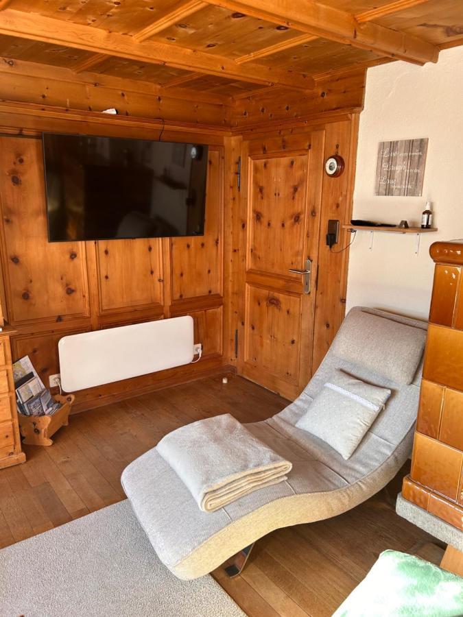 Bambi Lodge Ferienwohnung Auf Knapp 1400 M Nahe Arosa Peist Luaran gambar