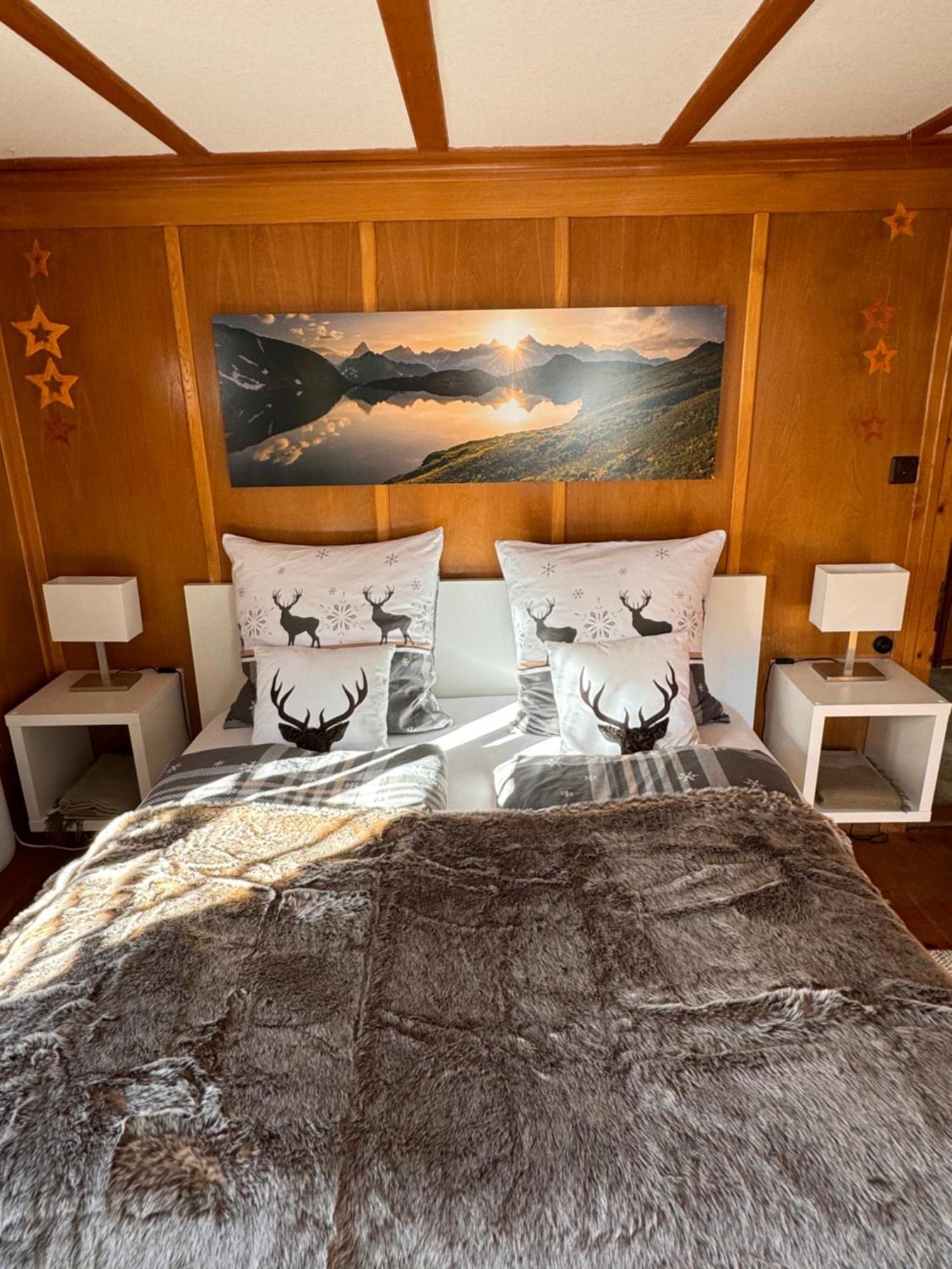 Bambi Lodge Ferienwohnung Auf Knapp 1400 M Nahe Arosa Peist Luaran gambar